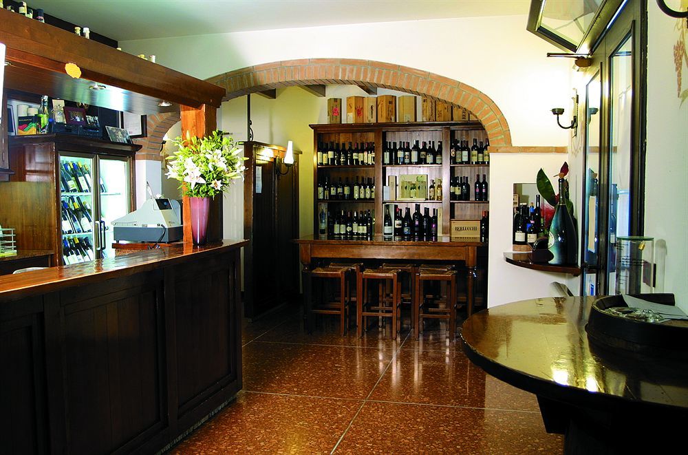Hotel La Pigna リニャーノ・サッビアドーロ エクステリア 写真